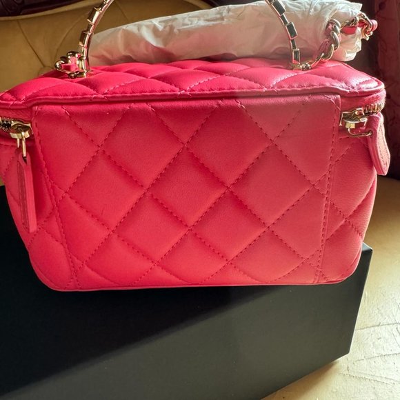 New Chanel Fuchsia Quilted Leather Clutch with Chain Bag Limited Edition - Picture 13 of 16